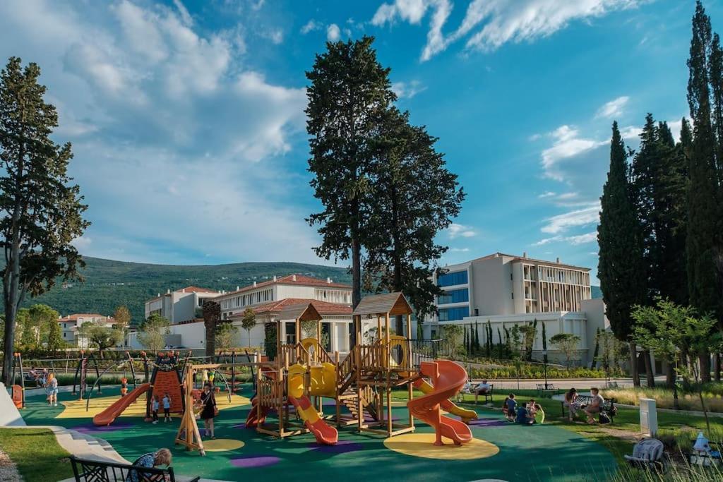 Acacia Hill Apartments Herceg Novi Kültér fotó
